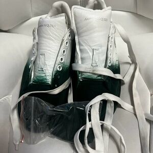 alexander mcqueens size 39